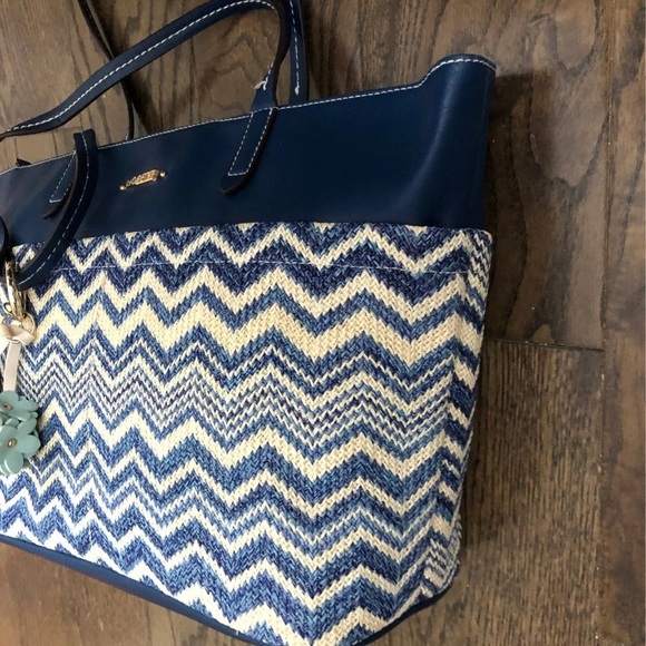 Rosetti Tote - Picture 4 of 8